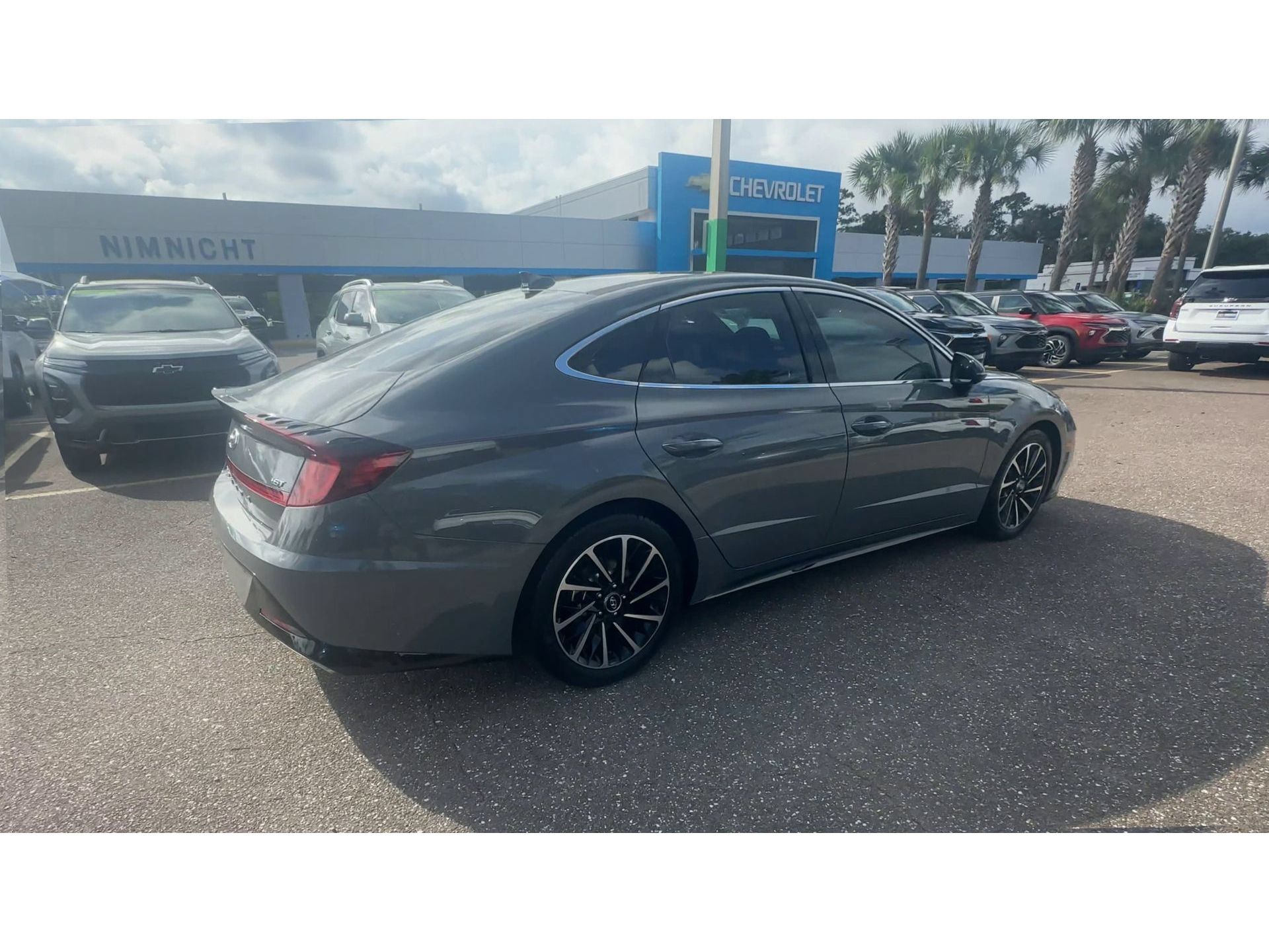 Used 2020 Hyundai Sonata SEL Plus w/ Tech Package FWD image 2