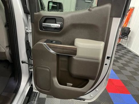 Used 2019 Chevrolet Silverado 1500 RST AWD/4WD image 13