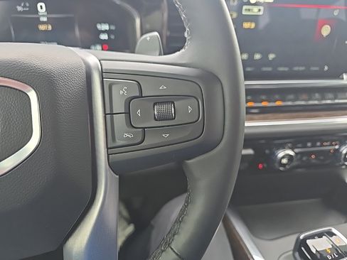 Used 2025 GMC Sierra 1500 Elevation w/ Preferred Package image 16