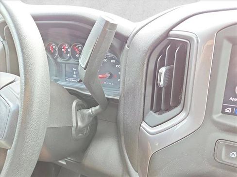 Used 2023 Chevrolet Silverado 1500 Custom AWD/4WD image 11