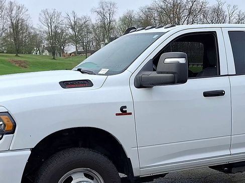 Used 2023 RAM 3500 Tradesman w/ Max Tow Package AWD/4WD image 4
