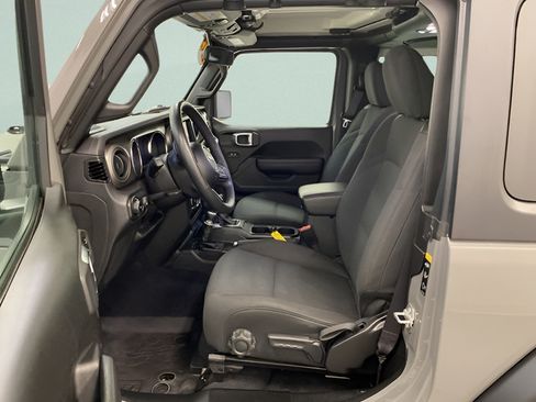 Used 2023 Jeep Wrangler Sport AWD/4WD image 8