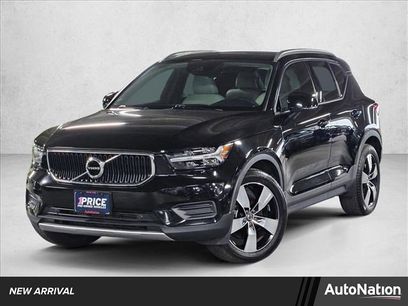 Used 2019 Volvo XC40 T5 Momentum