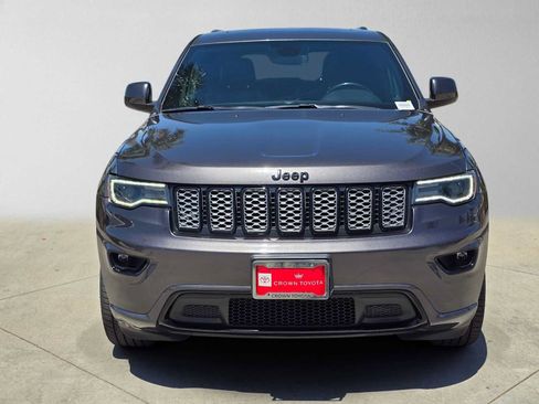 Used 2020 Jeep Grand Cherokee Altitude RWD image 8