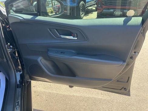 Used 2024 Toyota Prius Prime FWD image 12