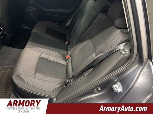 Used 2022 Subaru Outback Premium image 27