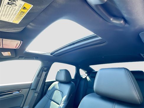 Used 2025 Honda Civic Sport image 22