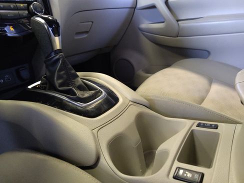 Used 2022 Nissan Rogue Sport SV image 26