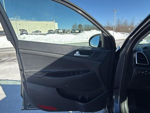 Used 2019 Hyundai Tucson Limited w/ Cargo Package image 23