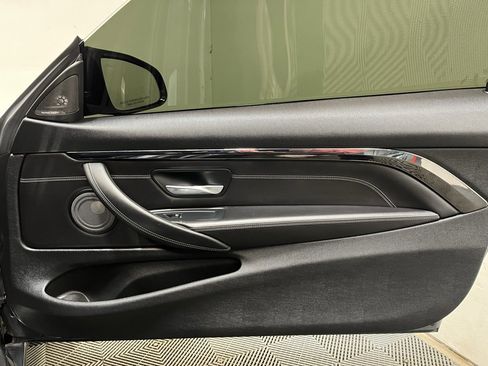 Used 2018 BMW M4 Coupe image 18