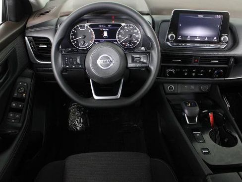Certified 2021 Nissan Rogue S FWD image 7
