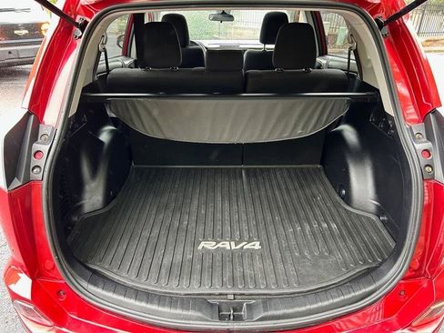 Used 2017 Toyota RAV4 XLE w/ All Weather Liner Package AWD/4WD image 33