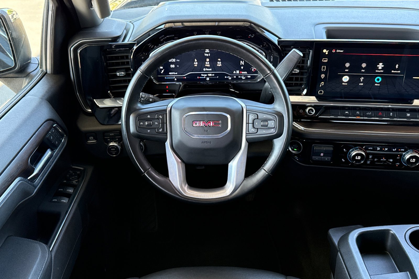 Used 2025 GMC Sierra 1500 SLT AWD/4WD image 22