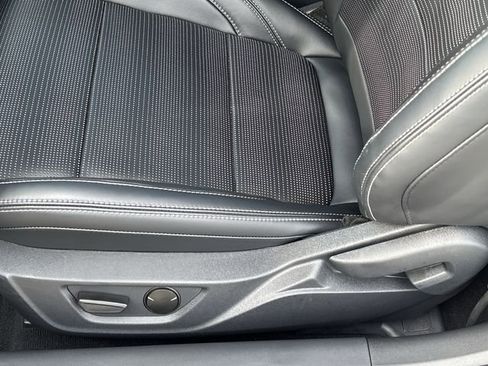 Used 2025 Ford Mustang GT Premium RWD image 23