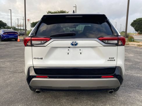 Used 2023 Toyota RAV4 XSE AWD/4WD image 6