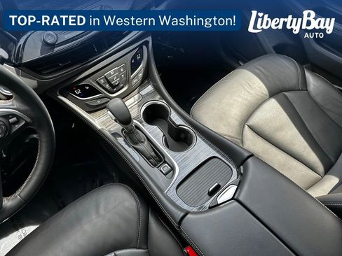 Used 2018 Buick Envision Essence w/ LPO, Hit The Road Package AWD/4WD image 24