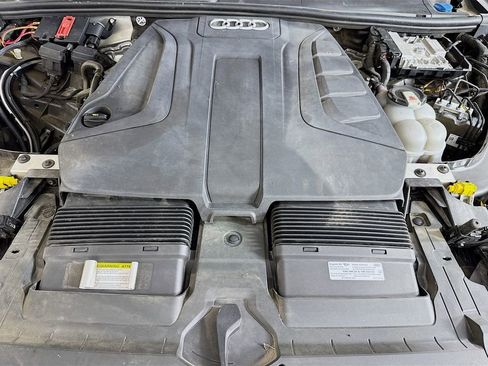 Used 2020 Audi Q7 2.0T Premium Plus w/ Premium Plus Package image 40