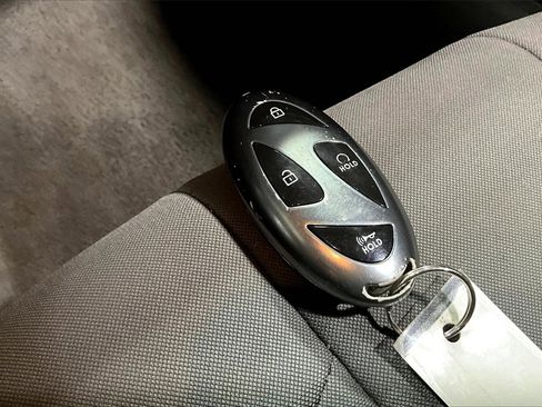 Used 2024 Hyundai Elantra SEL image 33