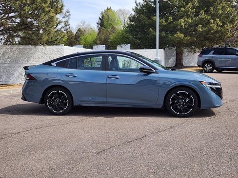 New 2026 Nissan Sentra SR w/ SR Premium Package FWD image 4