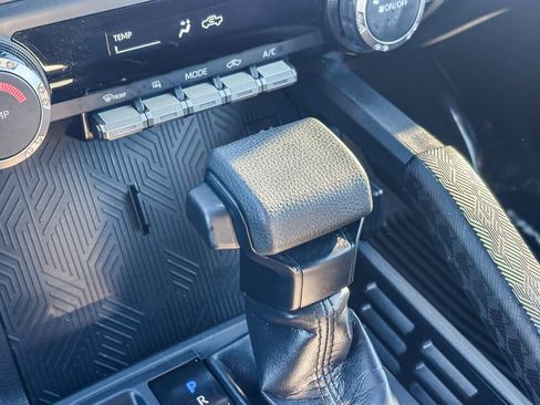 Certified 2025 Toyota Tacoma SR5 image 25