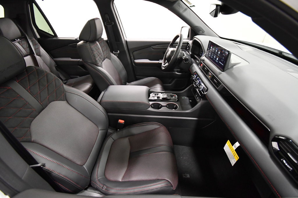 New 2026 Honda Pilot Black Edition image 7