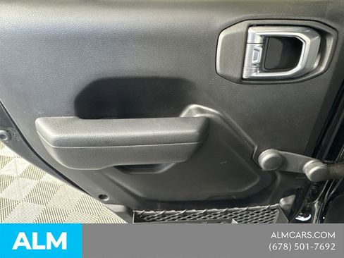 Used 2023 Jeep Wrangler Unlimited Sport AWD/4WD image 25