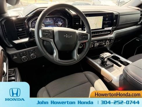 Used 2025 Chevrolet Silverado 1500 LT Trail Boss w/ Convenience Package II image 10