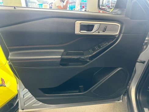 Used 2022 Ford Explorer ST-Line w/ Class IV Trailer Tow Package image 21