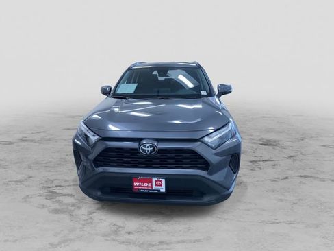 Used 2025 Toyota RAV4 XLE AWD/4WD image 5