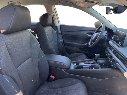 Used 2025 Honda Accord LX image 15