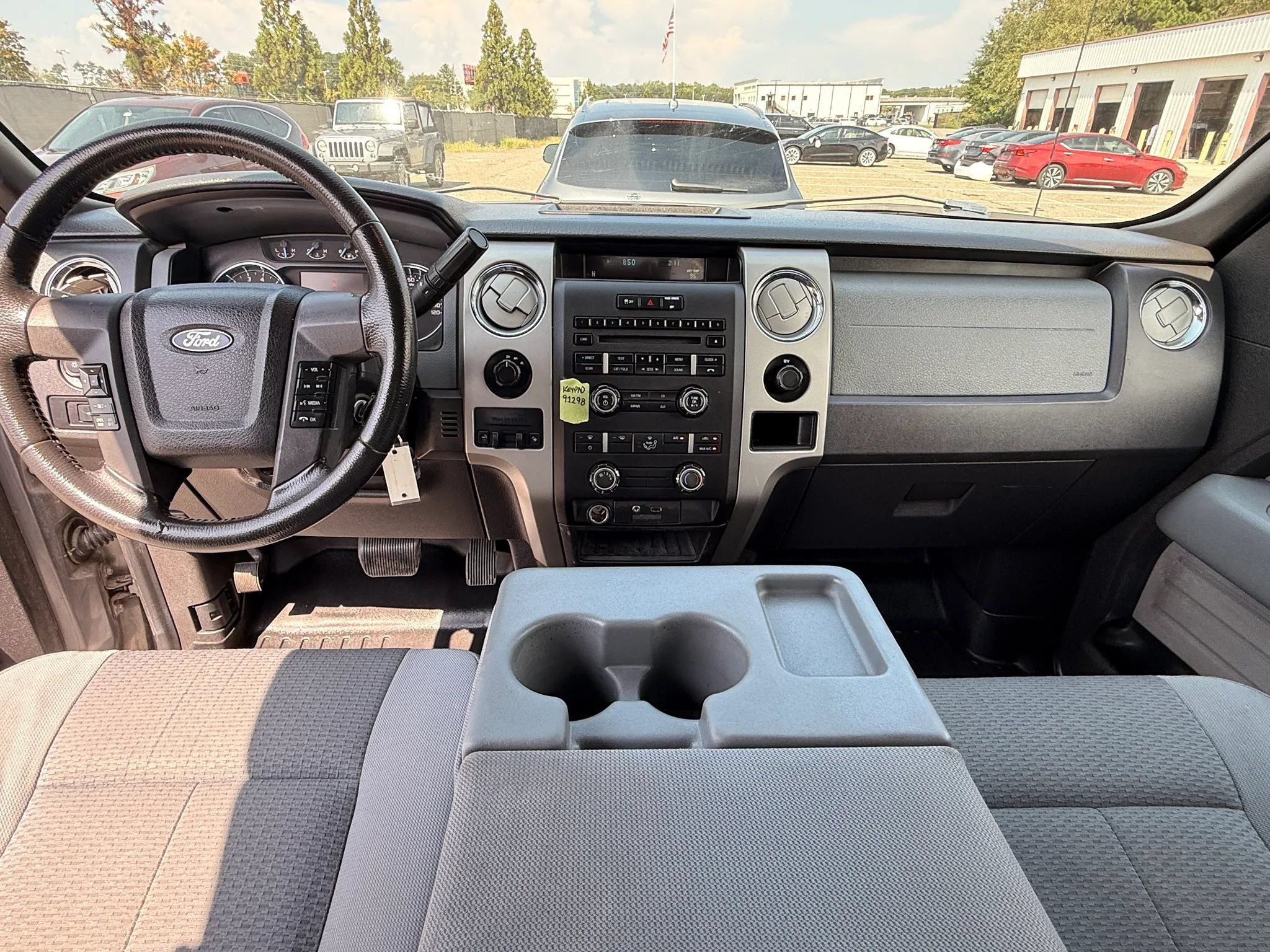 Used 2011 Ford F150 XLT w/ XLT Chrome Pkg AWD/4WD image 3