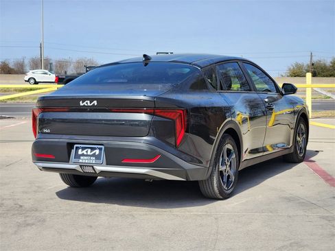 New 2026 Kia K4 LXS image 4