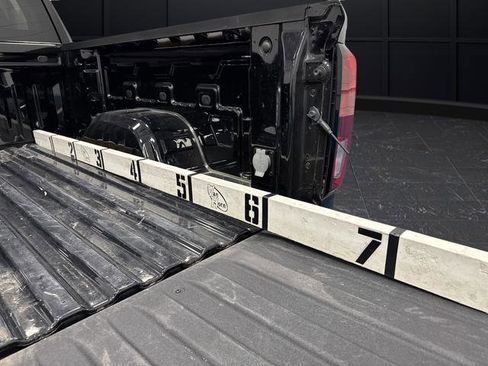 Used 2024 GMC Sierra 1500 Elevation image 15