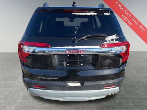 Used 2023 GMC Acadia SLE w/ Driver Convenience Package image 5