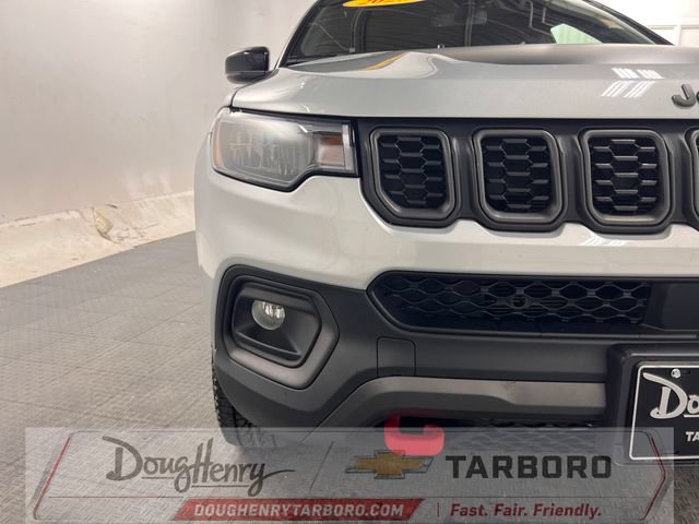 Used 2025 Jeep Compass Trailhawk AWD/4WD image 10
