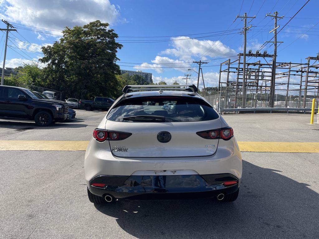 Used 2023 MAZDA MAZDA3 s FWD image 4