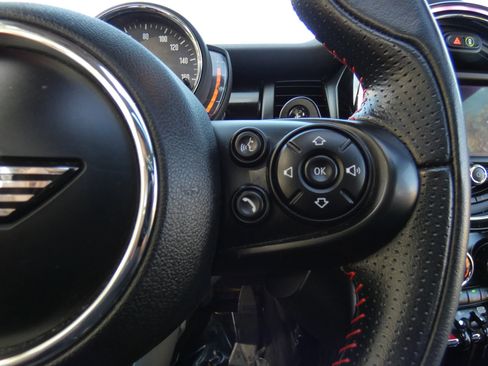 Used 2019 MINI Cooper S w/ Premium Package image 66