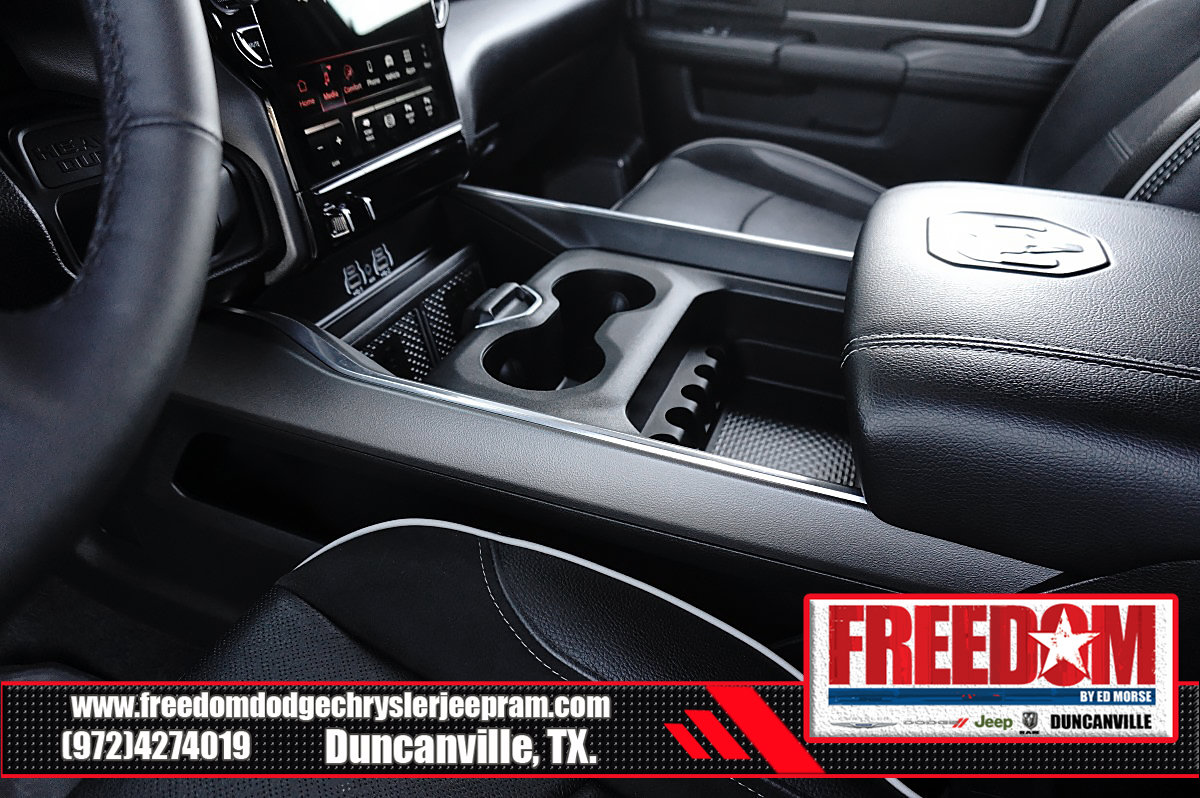 Used 2025 RAM 2500 Laramie AWD/4WD image 33