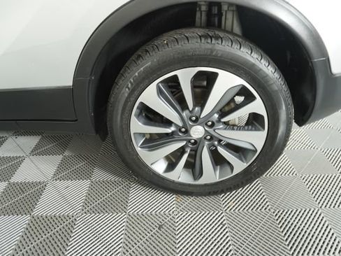 Used 2021 Buick Encore Preferred image 18