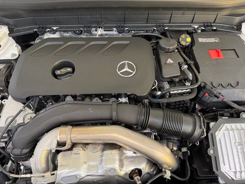 New 2026 Mercedes-Benz GLB 250 4MATIC image 22