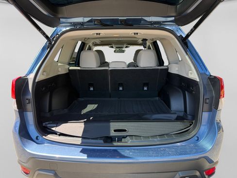 Used 2022 Subaru Forester Premium AWD/4WD image 19