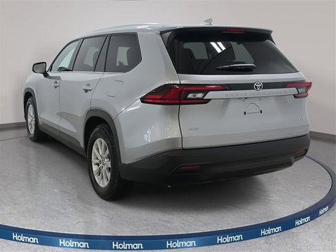 Used 2025 Toyota Grand Highlander AWD image 7