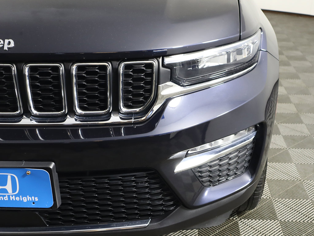 Used 2023 Jeep Grand Cherokee Limited AWD/4WD image 15