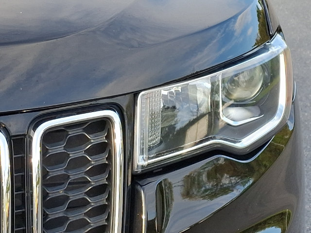 Used 2018 Jeep Grand Cherokee Limited AWD/4WD image 12