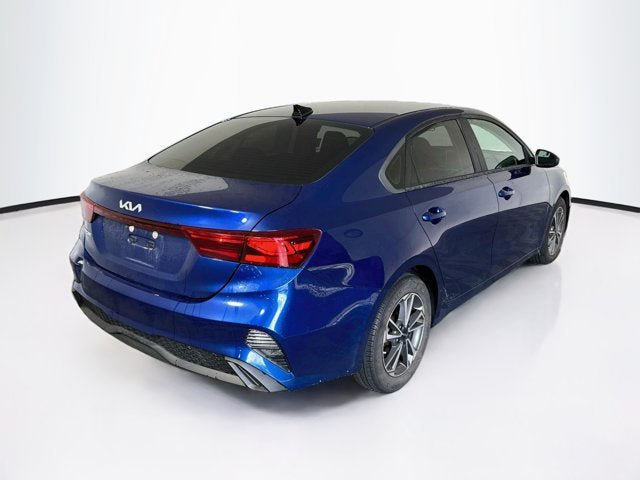 Certified 2023 Kia Forte LXS FWD image 5