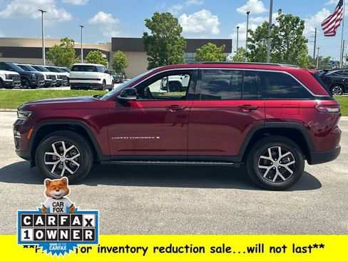 Used 2024 Jeep Grand Cherokee Limited w/ Luxury Tech Group II RWD image 11