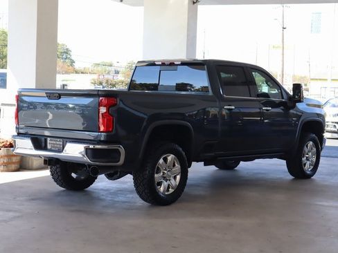 Used 2020 Chevrolet Silverado 2500 LTZ w/ Technology Package image 5