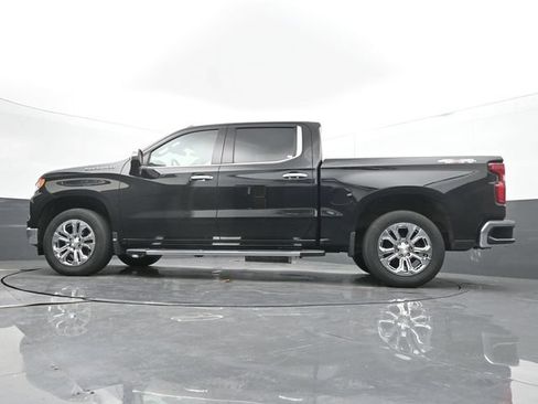 Used 2022 Chevrolet Silverado 1500 LTZ w/ LTZ Convenience Package II AWD/4WD image 28