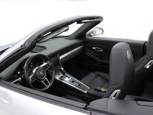 Used 2017 Porsche 911 Carrera image 46