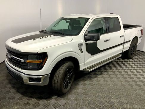 Used 2024 Ford F150 XLT w/ Tow/Haul Package AWD/4WD image 12